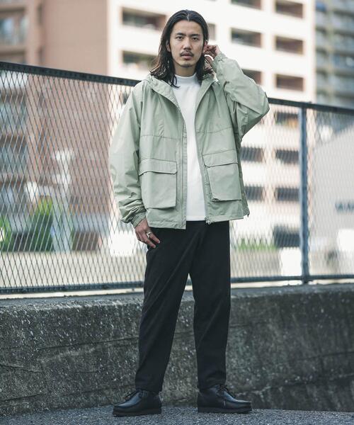 URBAN RESEARCH Sonny Label（アーバンリサーチサニーレーベル）の「ショートフードパーカー（ナイロンジャケット・メンズ・ブラック/グリーン系その他/ライトカーキ・LARGE/MEDIUM）」の6枚目の写真