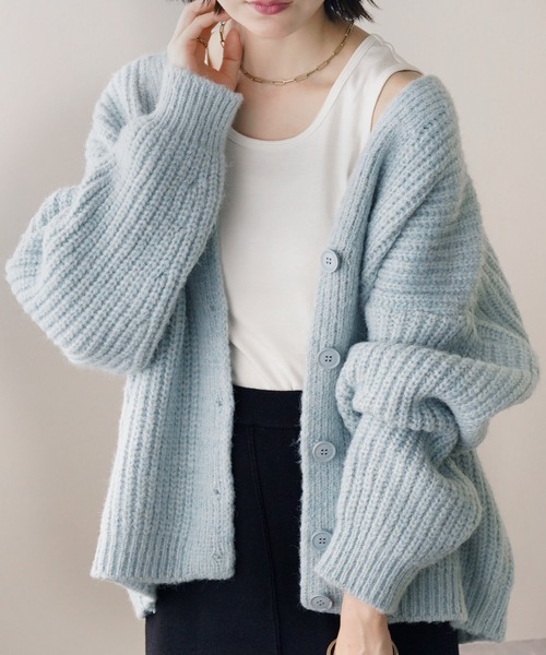 IAMUSE（アイアミューズ）の「ざっくりオーバーサイズニットカーディガン S0803【IAMUSE】（カーディガン/ボレロ・レディース・アイボリー/ブルー/ブラウン/グリーン・FREE）」の4枚目の写真