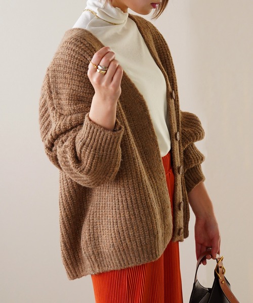 IAMUSE（アイアミューズ）の「ざっくりオーバーサイズニットカーディガン S0803【IAMUSE】（カーディガン/ボレロ・レディース・アイボリー/ブルー/ブラウン/グリーン・FREE）」の16枚目の写真