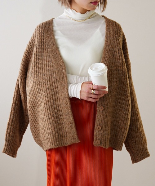 IAMUSE（アイアミューズ）の「ざっくりオーバーサイズニットカーディガン S0803【IAMUSE】（カーディガン/ボレロ・レディース・アイボリー/ブルー/ブラウン/グリーン・FREE）」の18枚目の写真