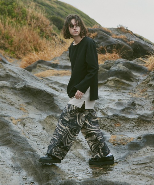 CASPER JOHN（キャスパージョン）の「Flare arm long T-shirts/ フレアアームロンT（Tシャツ/カットソー・メンズ・ホワイト/ブラウン/グレイッシュベージュ/ブラック・SMALL/MEDIUM/LARGE）」の18枚目の写真