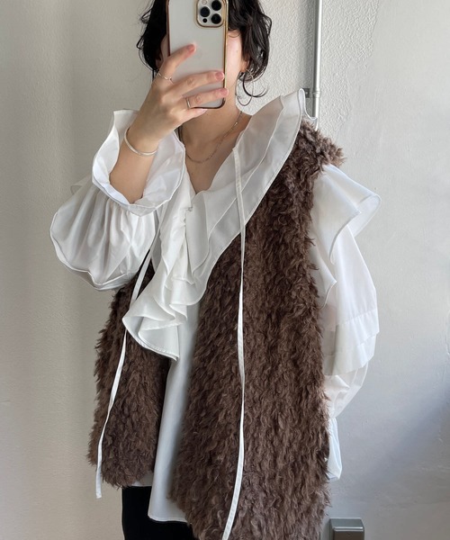 wee9s(ウィークス)の「over size poodle vest / オーバーサイズプードルベスト(ベスト・レディース・ブラウン/ピンク/パープル/アイボリー/ブラック・FREE)」の1枚目の写真