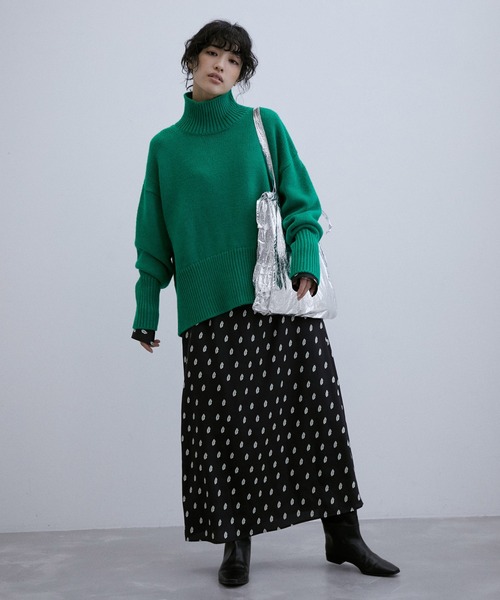 ADAM ET ROPE'(アダムエロペ)の「【A4対応】メタリックパッカブルトート(エコバッグ/サブバッグ・レディース・シルバー/ゴールド・FREE)」の6枚目の写真