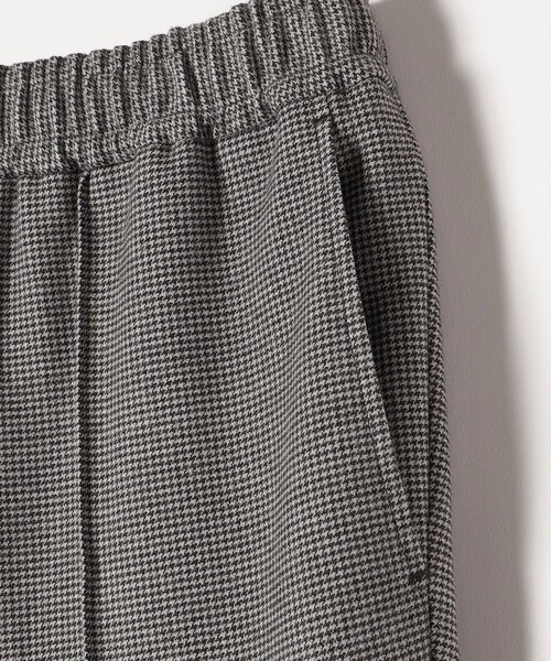 SHIPS any（シップス エニィ）の「SHIPS any:〈ウォッシャブル〉ピンタック セミフレア イージー チェック フルレングス パンツ◇（その他パンツ・レディース・チャコールグレー・36/38）」の6枚目の写真