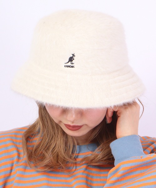 KANGOL（カンゴール）の「KANGOL アンゴラファーバケットハット（ハット・メンズ・ブラック/アイボリー・M/L）」の2枚目の写真