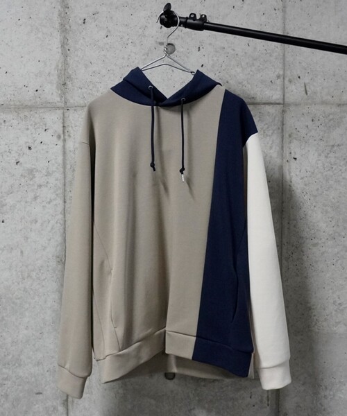 THE SHOP TK （ザ ショップ ティーケー ）の「◆【コーデのメインとしても、ジャケットのインナーにもおすすめ】ダンボールプルパーカ（パーカー・メンズ・オフホワイト/ライトグレー/ベージュ系その他2/イエロー/ホワイト系7/ネイビー・03/01/02/04）」の5枚目の写真