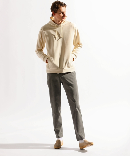 THE SHOP TK （ザ ショップ ティーケー ）の「◆【コーデのメインとしても、ジャケットのインナーにもおすすめ】ダンボールプルパーカ（パーカー・メンズ・オフホワイト/ライトグレー/ベージュ系その他2/イエロー/ホワイト系7/ネイビー・03/01/02/04）」の8枚目の写真