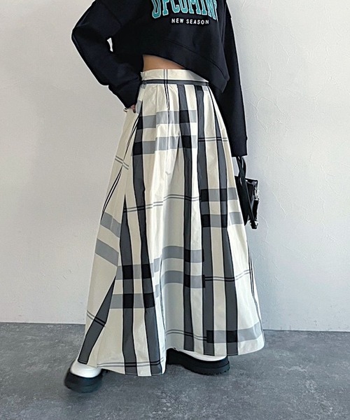 PAGEBOY（ページボーイ）の「BIGチェックフレアスカート（スカート・レディース・ブラック/オフホワイト・FREE）」の14枚目の写真