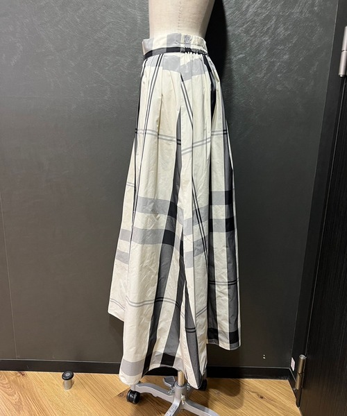 PAGEBOY（ページボーイ）の「BIGチェックフレアスカート（スカート・レディース・ブラック/オフホワイト・FREE）」の13枚目の写真