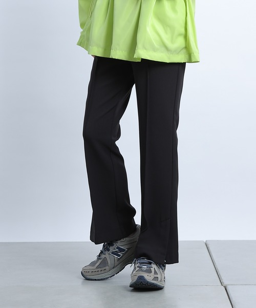 COLONY 2139（コロニートゥーワンスリーナイン）の「ストレッチイージーフレアスリットパンツ（その他パンツ・レディース・ブラック/ホワイト系その他/ベージュ・MEDIUM/LARGE/SMALL）」の14枚目の写真