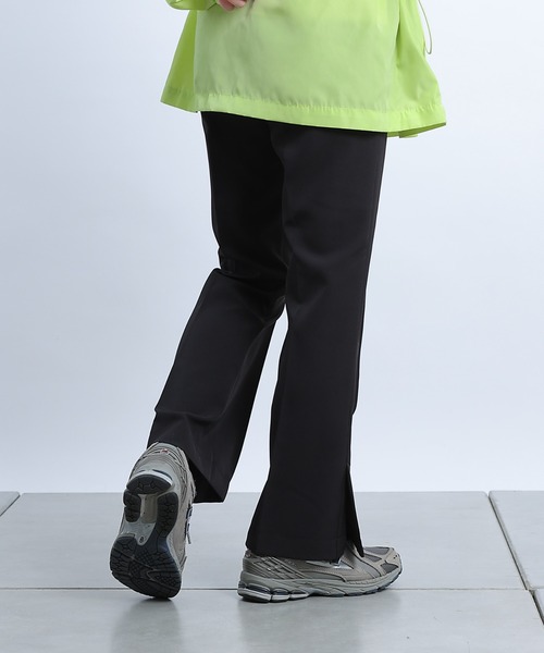 COLONY 2139（コロニートゥーワンスリーナイン）の「ストレッチイージーフレアスリットパンツ（その他パンツ・レディース・ブラック/ホワイト系その他/ベージュ・MEDIUM/LARGE/SMALL）」の18枚目の写真