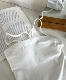 Vストラップカップ付きキャミ