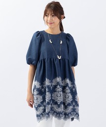 ボーラー刺繍ペプラム切替ブラウス