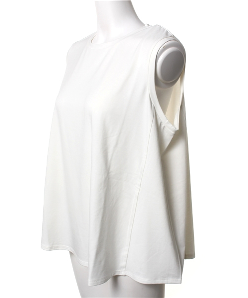 AZUL by moussy（アズールバイマウジー）の「Aラインフレアタンク（タンクトップ・レディース・トップグレー/ブラック系その他/オフホワイト/ブラック・SMALL/MEDIUM）」の5枚目の写真