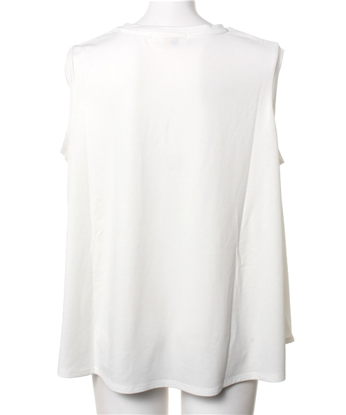 AZUL by moussy（アズールバイマウジー）の「Aラインフレアタンク（タンクトップ・レディース・トップグレー/ブラック系その他/オフホワイト/ブラック・SMALL/MEDIUM）」の6枚目の写真