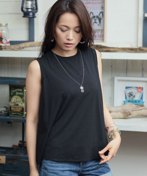 AZUL by moussy（アズールバイマウジー）の「Aラインフレアタンク（タンクトップ・レディース・トップグレー/ブラック系その他/オフホワイト/ブラック・SMALL/MEDIUM）」の15枚目の写真