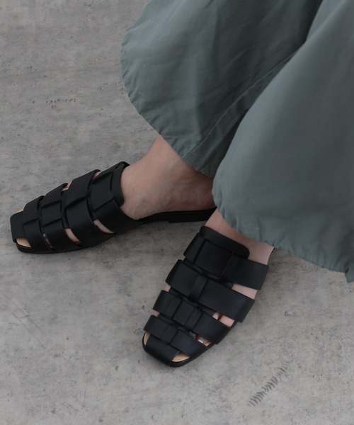WEB/一部店舗限定グルカフラットサンダル