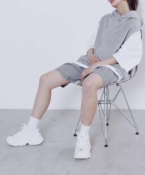 Figments(フィグメンツ)の「ボリュームソールスニーカー(スニーカー・レディース・グレー/ブラック/ホワイト・SMALL/MEDIUM)」の14枚目の写真