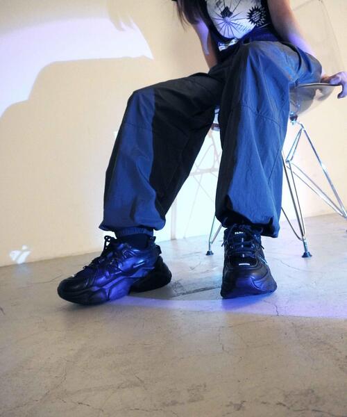 Figments(フィグメンツ)の「ボリュームソールスニーカー(スニーカー・レディース・グレー/ブラック/ホワイト・SMALL/MEDIUM)」の19枚目の写真