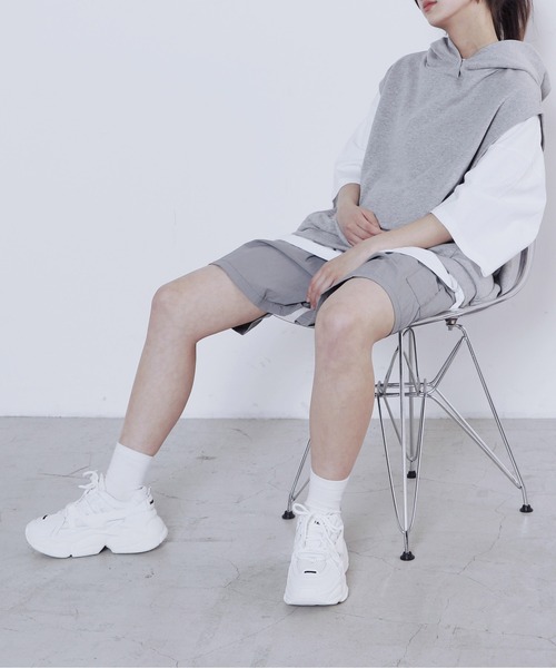 Figments(フィグメンツ)の「ボリュームソールスニーカー(スニーカー・レディース・グレー/ブラック/ホワイト・SMALL/MEDIUM)」の8枚目の写真