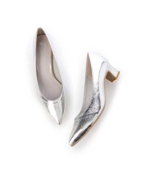 Launa lea（ラウナレア）の「Rainy Day チャンキーヒールパンプス(R9486)（パンプス・レディース・グレイッシュベージュ/ブラック/シルバー・24.0cm/23.5cm/23.0cm/24.5cm/25.0cm/22.5cm/25.5cm/22.0cm）」の3枚目の写真