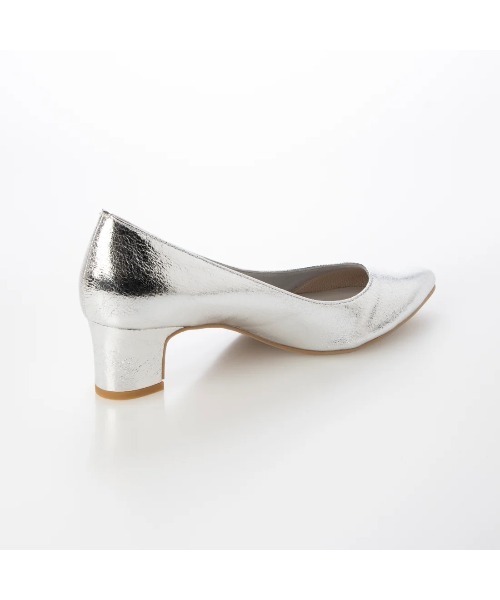 Launa lea（ラウナレア）の「Rainy Day チャンキーヒールパンプス(R9486)（パンプス・レディース・グレイッシュベージュ/ブラック/シルバー・24.0cm/23.5cm/23.0cm/24.5cm/25.0cm/22.5cm/25.5cm/22.0cm）」の19枚目の写真