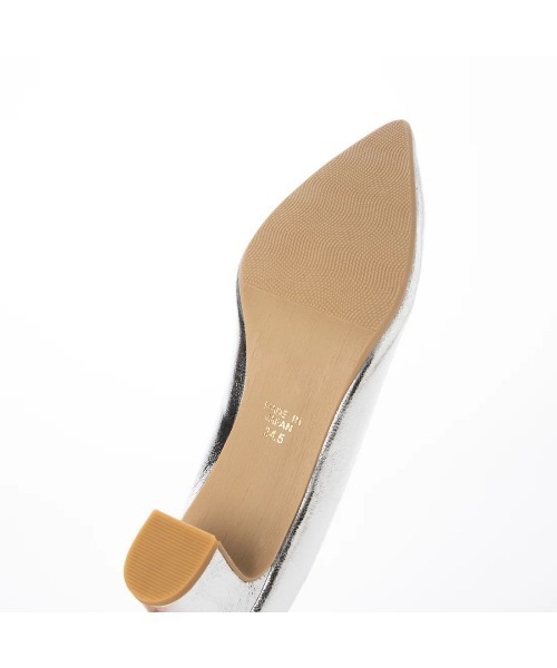 Launa lea（ラウナレア）の「Rainy Day チャンキーヒールパンプス(R9486)（パンプス・レディース・グレイッシュベージュ/ブラック/シルバー・24.0cm/23.5cm/23.0cm/24.5cm/25.0cm/22.5cm/25.5cm/22.0cm）」の15枚目の写真