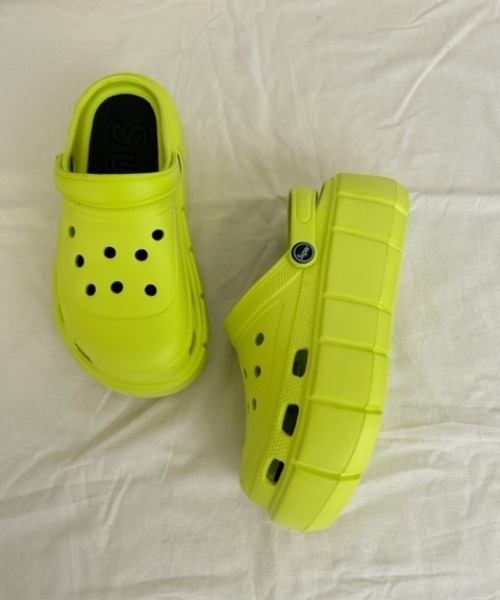 Parade(パレード)の「【厚底】ワンマイルクロッグ 19966(サンダル・レディース・ホワイト/ブラック/グリーン・LL/M/L)」の3枚目の写真