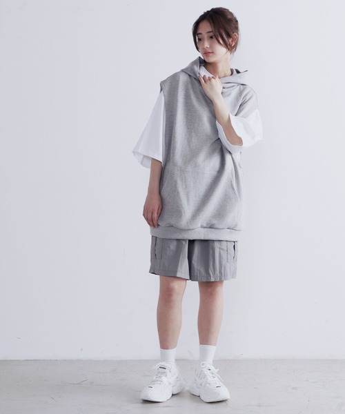 Figments（フィグメンツ）の「ノースリオーバーパーカー（ベスト・レディース・ブラック/グレー・FREE）」の8枚目の写真