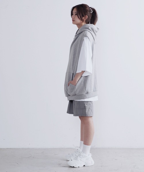 Figments（フィグメンツ）の「ノースリオーバーパーカー（ベスト・レディース・ブラック/グレー・FREE）」の11枚目の写真