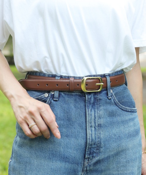 florist(フローリスト)の「レディースゴールドスクエアバックルレザーベルト(ベルト・レディース・ブラック/グレー/ブラウン/グレイッシュベージュ/グレー系3/ブラック系2/ブラック系3/ブラウン系2/ブラウン系3/ベージュ系2/ベージュ系3/グレー系2・S/M)」の7枚目の写真