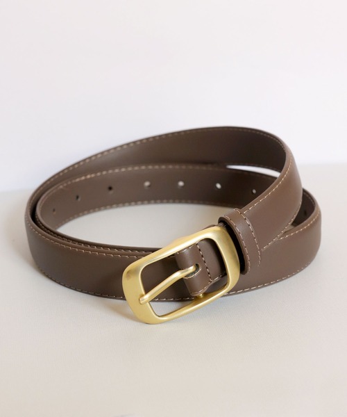 florist(フローリスト)の「レディースゴールドスクエアバックルレザーベルト(ベルト・レディース・ブラック/グレー/ブラウン/グレイッシュベージュ/グレー系3/ブラック系2/ブラック系3/ブラウン系2/ブラウン系3/ベージュ系2/ベージュ系3/グレー系2・S/M)」の4枚目の写真