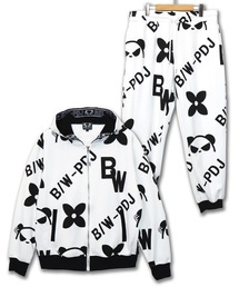 PANDIESTA（パンディエスタ）の「B/W-PDJ RELAX  / 総柄モノトーンセットアップ(M2)（つなぎ/オールインワン・メンズ）」