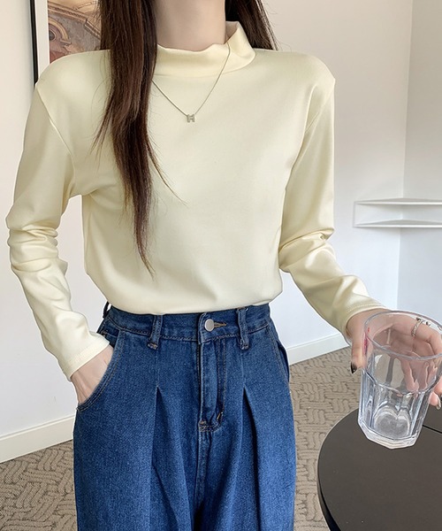 Lamoa（ラモア）の「Lamoa/ハーフタートルネック　長袖Tシャツ（Tシャツ/カットソー・レディース・グリーン/ホワイト/アイボリー/ブラック/ブラウン・FREE）」の3枚目の写真