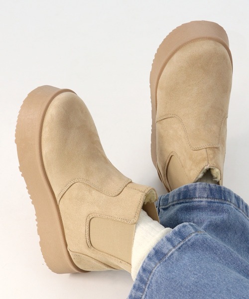 Dedes（デデス）の「厚底 ムートン ミドルブーツ (6363)(6364)(6365)/Dedes（ブーツ・レディース・ブラウン系5/グレー系4/グレー系5/ブラック/ブラック系4/ブラウン系4/ブラック系5/ブラウン/グレー/ベージュ/ベージュ系4/ベージュ系5・38/44/42/40/36/34）」の11枚目の写真