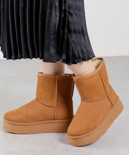 Dedes（デデス）の「厚底 ムートン ミドルブーツ (6363)(6364)(6365)/Dedes（ブーツ・レディース・ブラウン系5/グレー系4/グレー系5/ブラック/ブラック系4/ブラウン系4/ブラック系5/ブラウン/グレー/ベージュ/ベージュ系4/ベージュ系5・38/44/42/40/36/34）」の8枚目の写真