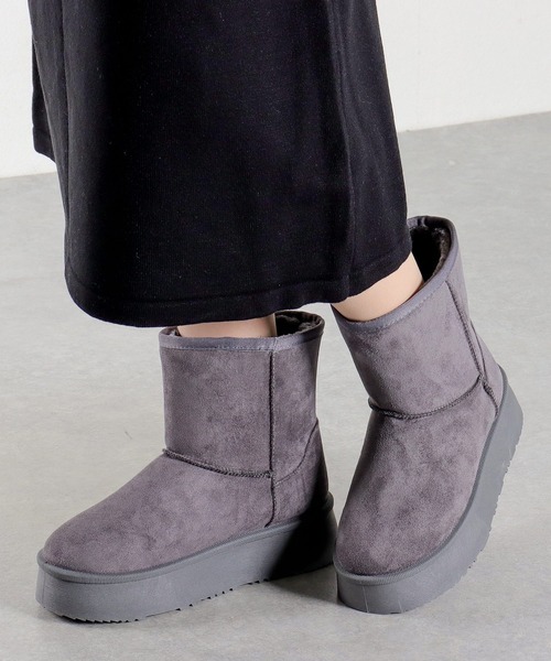 Dedes（デデス）の「厚底 ムートン ミドルブーツ (6363)(6364)(6365)/Dedes（ブーツ・レディース・ブラウン系5/グレー系4/グレー系5/ブラック/ブラック系4/ブラウン系4/ブラック系5/ブラウン/グレー/ベージュ/ベージュ系4/ベージュ系5・38/44/42/40/36/34）」の5枚目の写真