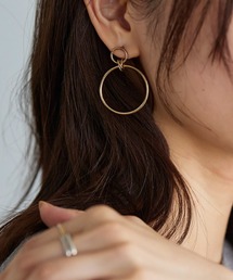 ダブルリングピアス
