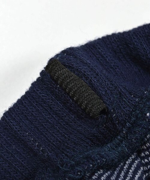 BeBe（ベベ）の「ウォームリブメロウレギンス(80~150cm)（レギンス/スパッツ・キッズ・ネイビー/グレー・M/L/S/XL/XS/XXS）」の9枚目の写真