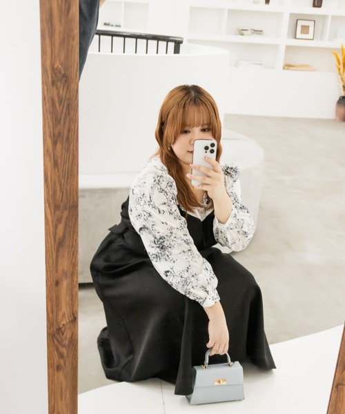 CLETTE(クレット)の「花柄ドッキングワンピース(ワンピース・レディース・モカ/ブラック・LL/3L/4L)」の8枚目の写真