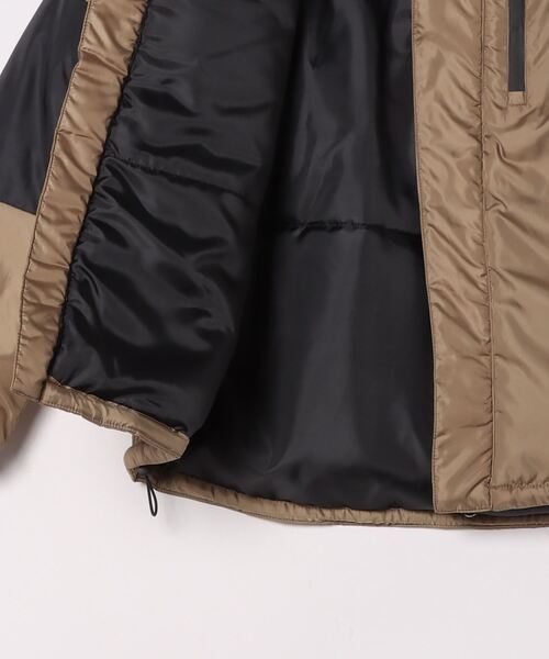 BAYBLO（ベイブロ）の「(DV)【ユニセックス】中綿 パデット アウトドア ジャケット（ダウンジャケット/コート・メンズ・チャコールグレー/カーキ/ベージュ/ブラック・MEDIUM/LARGE/X-LARGE）」の6枚目の写真