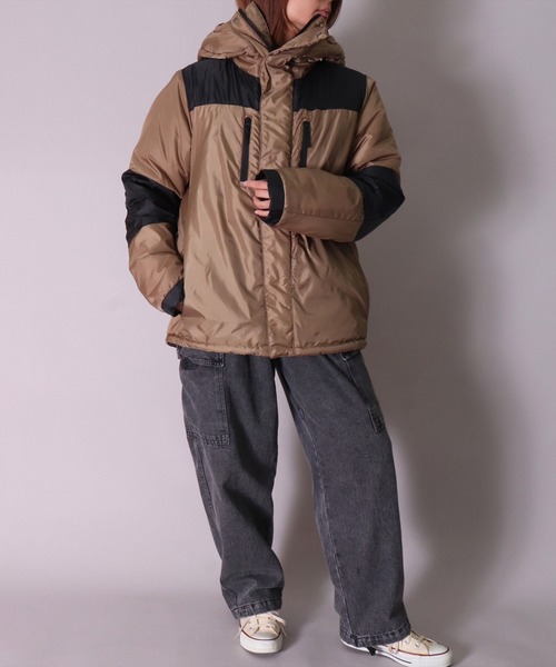 BAYBLO（ベイブロ）の「(DV)【ユニセックス】中綿 パデット アウトドア ジャケット（ダウンジャケット/コート・メンズ・チャコールグレー/カーキ/ベージュ/ブラック・MEDIUM/LARGE/X-LARGE）」の9枚目の写真