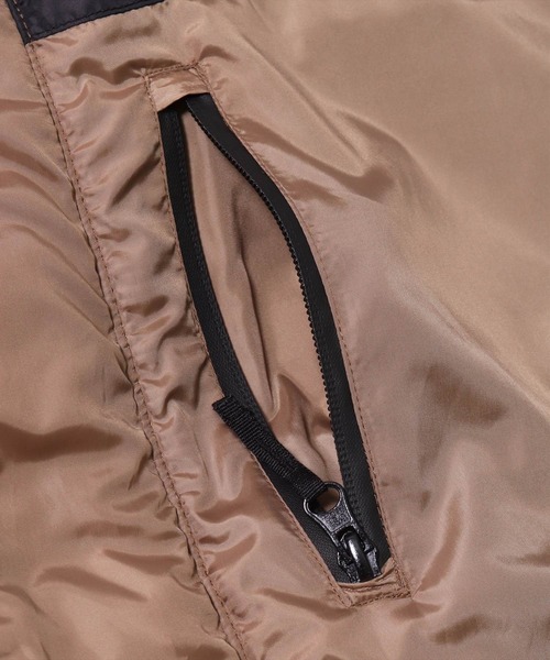 BAYBLO（ベイブロ）の「(DV)【ユニセックス】中綿 パデット アウトドア ジャケット（ダウンジャケット/コート・メンズ・チャコールグレー/カーキ/ベージュ/ブラック・MEDIUM/LARGE/X-LARGE）」の19枚目の写真