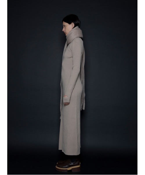 AMAIL（アマイル）の「Back open straight dress（ワンピース・レディース・ベージュ/ブラック/レッド・FREE）」の7枚目の写真