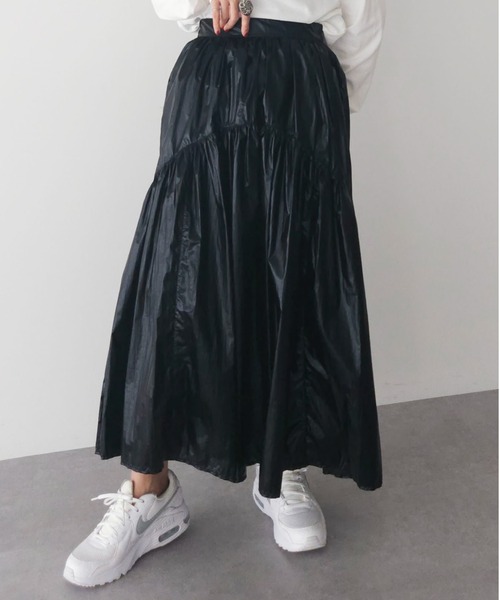 ELENCARE DUE（エレンカーレデュエ）の「・ELENCARE　DUE　メタリックティアードスカート（スカート・レディース・ゴールド/シルバー系その他2/ネイビー/ブラック・FREE）」の2枚目の写真