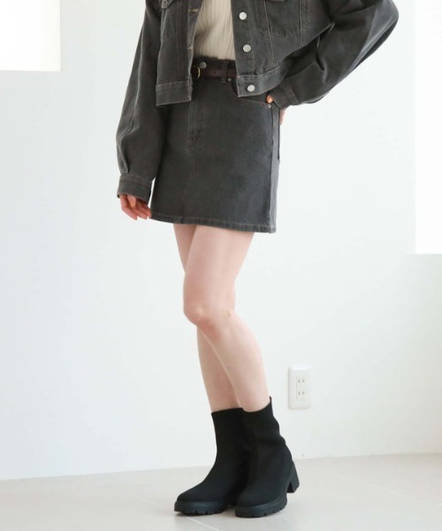 archives（アルシーヴ）の「ロゴ刺繍デニムミニスカート（デニムスカート・レディース・サックスブルー/グレー・SMALL/MEDIUM）」の4枚目の写真