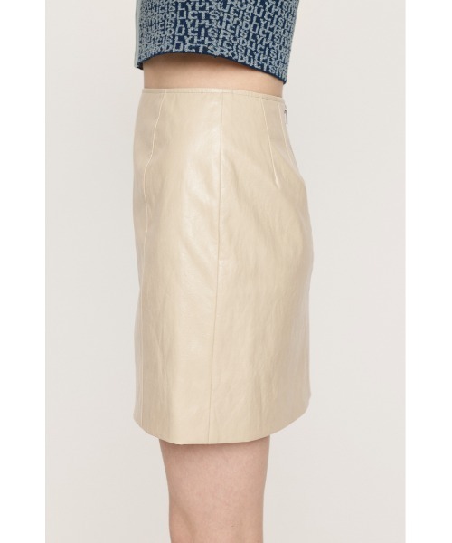 SLY（スライ）の「F/LEATHER TIGHT S/SK フェイクレザー タイト ショートスカート（スカート・レディース・カーキ/アイボリー/ブラウン・1/0）」の15枚目の写真