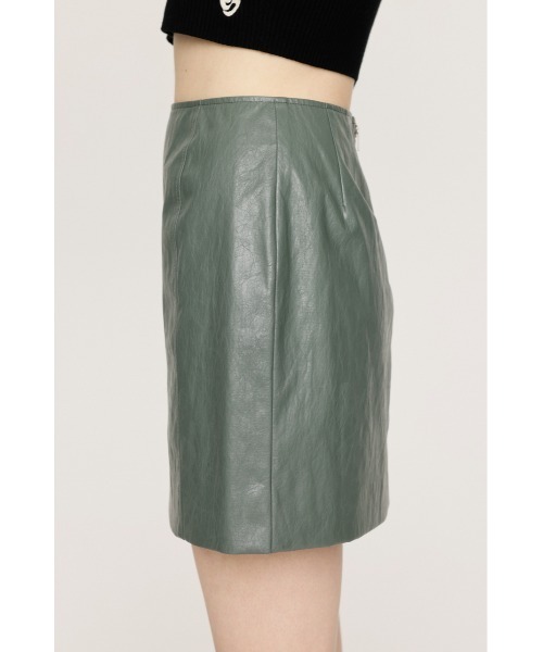 SLY（スライ）の「F/LEATHER TIGHT S/SK フェイクレザー タイト ショートスカート（スカート・レディース・カーキ/アイボリー/ブラウン・1/0）」の9枚目の写真