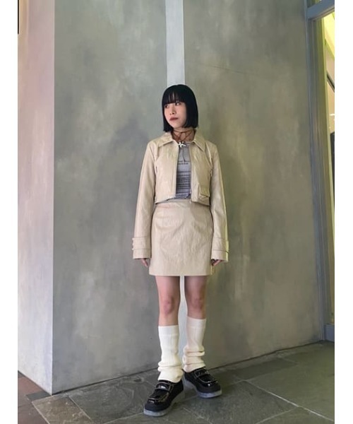 SLY（スライ）の「F/LEATHER TIGHT S/SK フェイクレザー タイト ショートスカート（スカート・レディース・カーキ/アイボリー/ブラウン・1/0）」の21枚目の写真