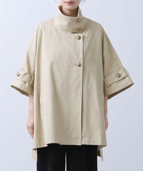 Gready Brilliant（グレディブリリアン）の「ケープトレンチコート